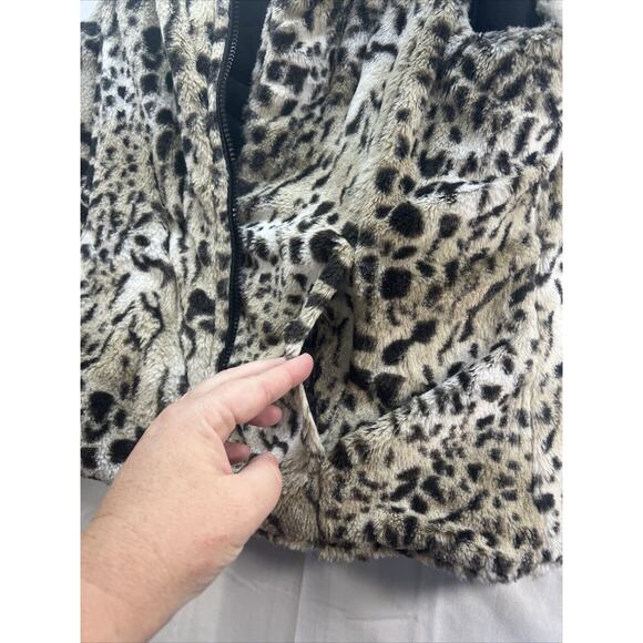 Valerie Stevens Reversible Puffer Vest Women's Size Large Leopard Black - Picture 11 of 11